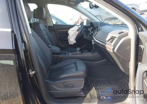 2021 Audi Q5 Premium 45 Tfsi Quattro S Tronic from USA, damaged, VIN WA1AAAFY1M2010464